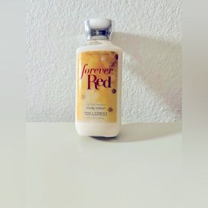 NWT. Bath & Body Works Forever Red 24 hour Moisture Body Lotion 8 fl oz. New.